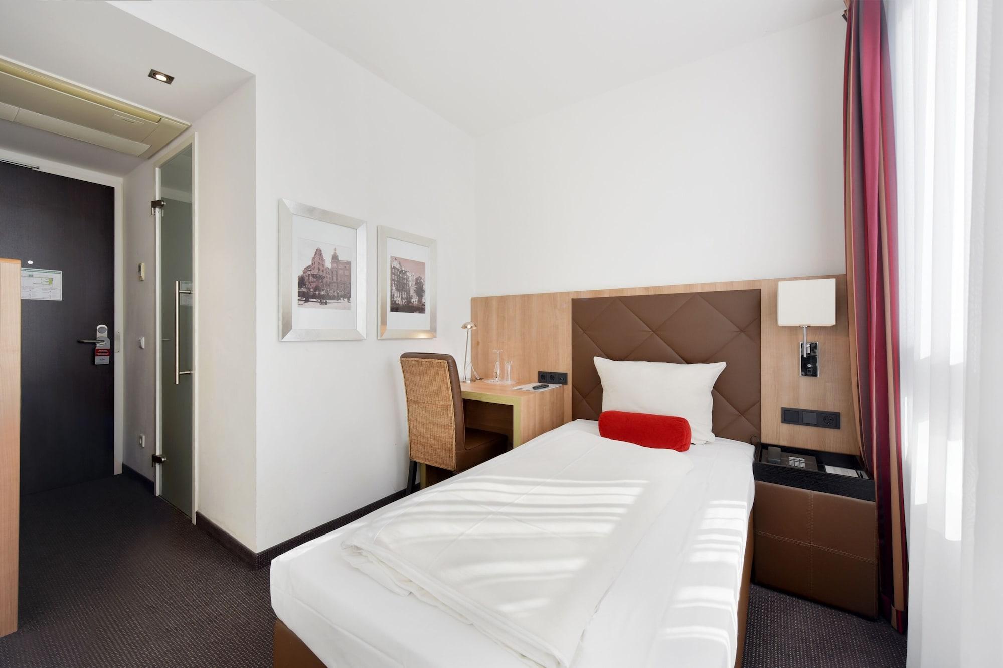 Achat Hotel Muenchen Sued Ngoại thất bức ảnh