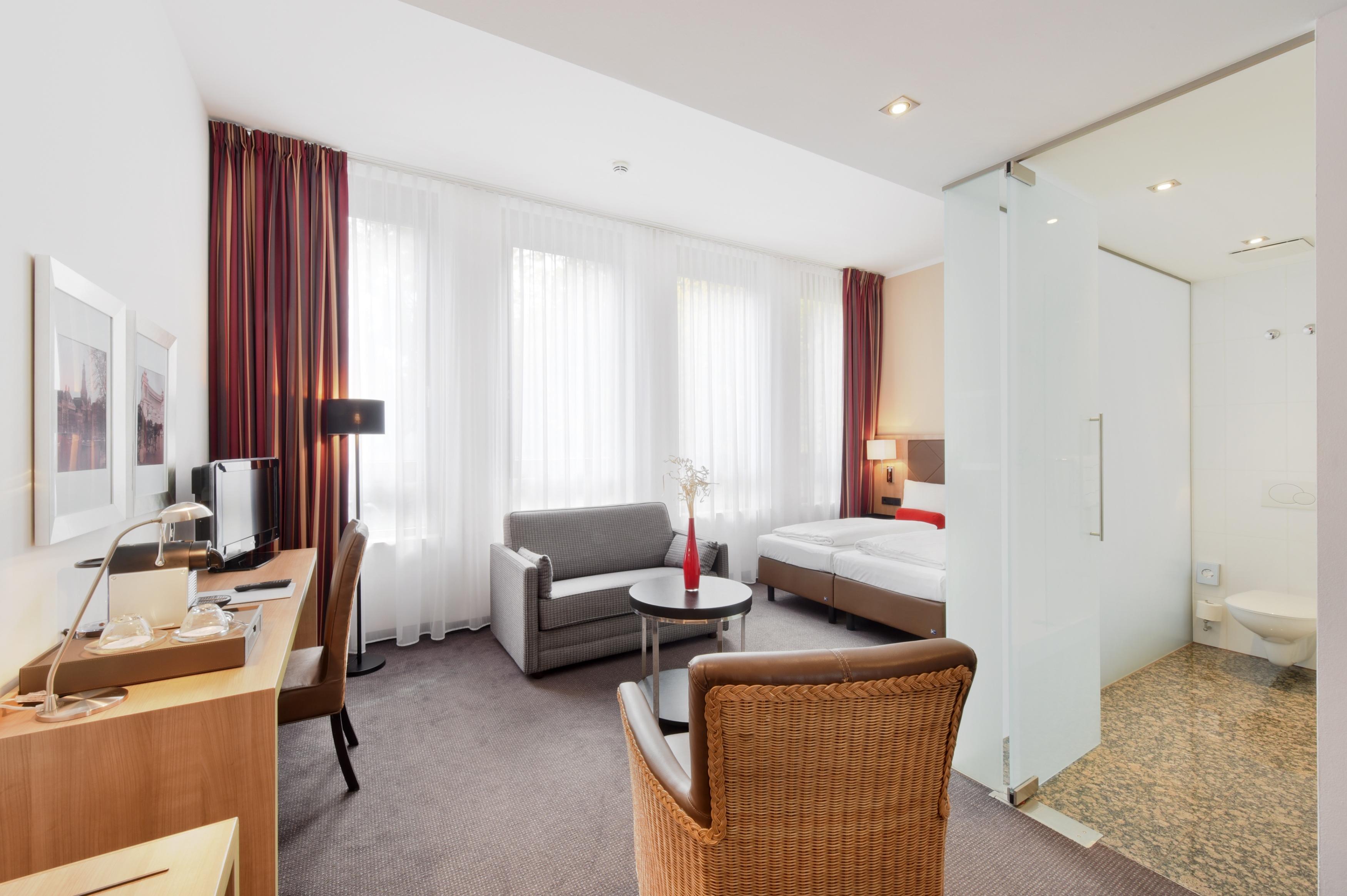 Achat Hotel Muenchen Sued Ngoại thất bức ảnh